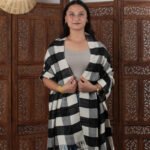 Monochrome Handloom Check Stole